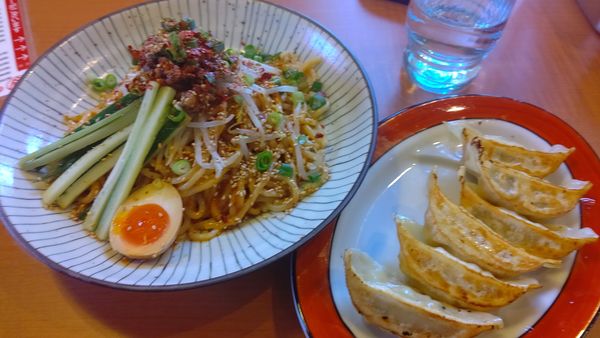 「冷やし担々麺(餃子無料)」@東京とんこつ とんとら 天川大島店の写真