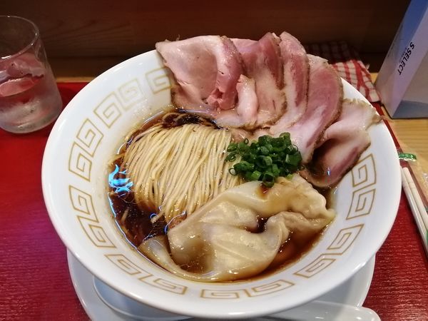 「【限定】鴨と軍鶏　1000円イベリコ豚チャーシュー100円」@鴨だしらーめん 鴨福の写真