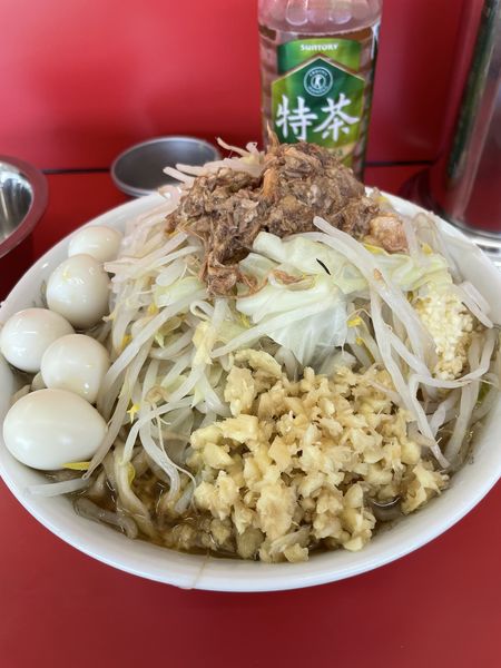 「小ラーメン（ニンニクあぶら）＋うずら＋生姜＋生卵¥950」@ラーメン二郎 ひたちなか店の写真