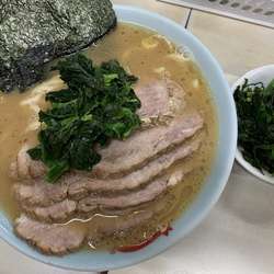 ラーメン並＋チャーシュー増し＋ホウレンソウ