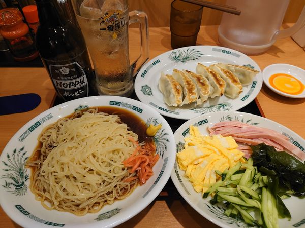 「黒酢しょうゆ冷し麺＋餃子セット760円＋他いろいろ」@日高屋 清瀬南口店の写真