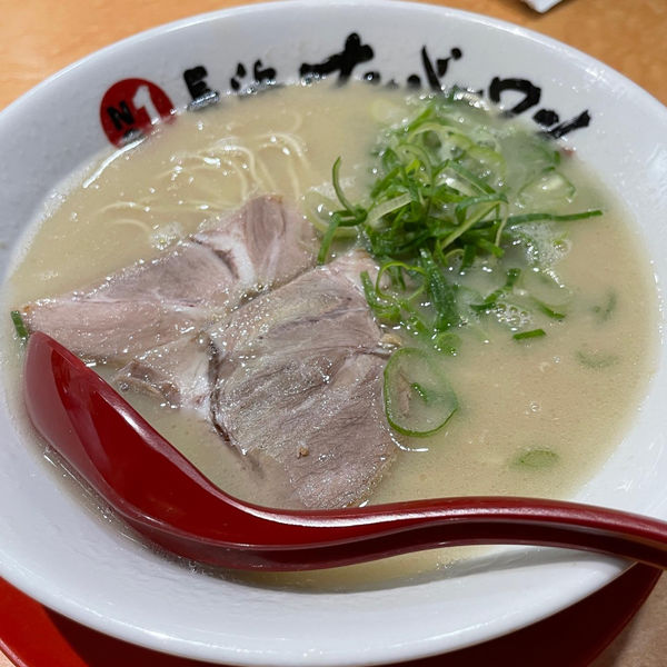 「長浜ラーメン」@長浜ナンバーワン 博多デイトス店の写真