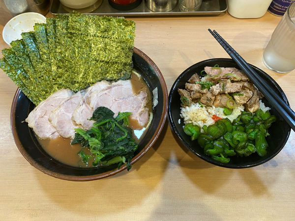 「チャーシューメン  のり  ネギチャー」@横浜家系らーめん 武道家 賢斗の写真