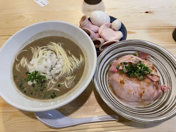 「特製濃厚煮干ソバ」@煮干ソバと米 今日の1番の写真