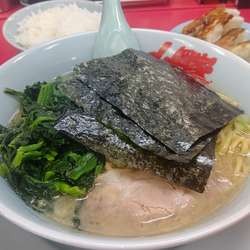 醤油ラーメン&半ライス．クーポン餃子