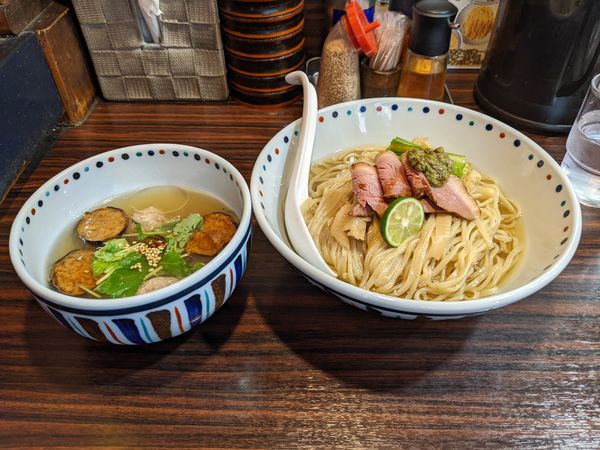 「冷やし白出汁鴨つけ麺〜淡麗白醤油味〜」@らー麺 あけどやの写真