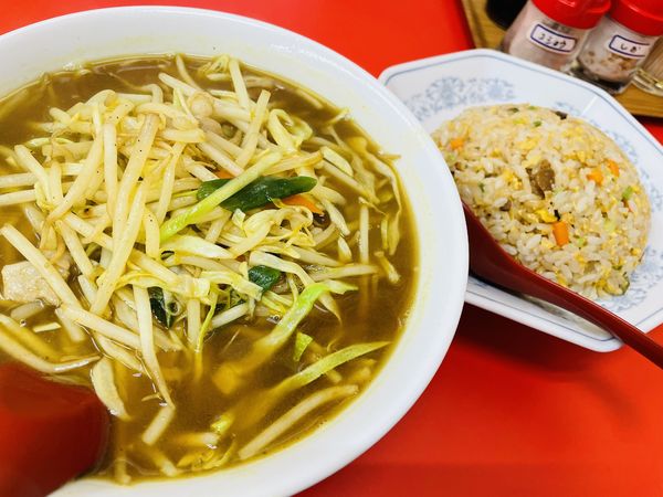 「カレーチャンポンセット 焼飯(レギュラー) 950円※」@中華料理 とんとんの写真