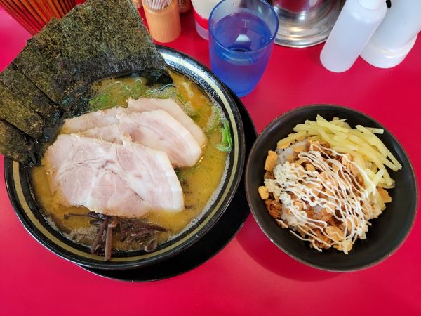 「塩チャーシューメン」@家系ラーメン 王道 神道家の写真