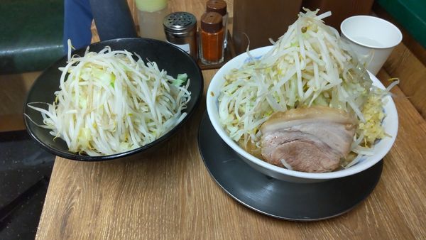 「ラーメン大盛　780　野菜ダブルショウガ」@ジャンクガレッジ 白岡店の写真