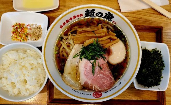 「しょうゆ中華そば   うすめ」@自家製中華そば 麺の虜の写真