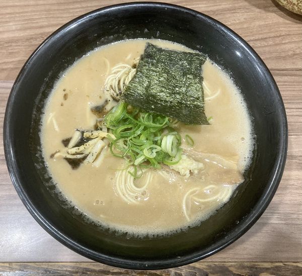 「こってりラーメン 750円」@特製ラーメンはせがわの写真