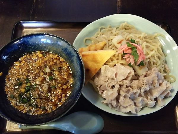 「豊盃大吟醸酒粕でしゃぶしゃぶした肉つけ麺大盛　1000円」@煮干結社 弘前店の写真