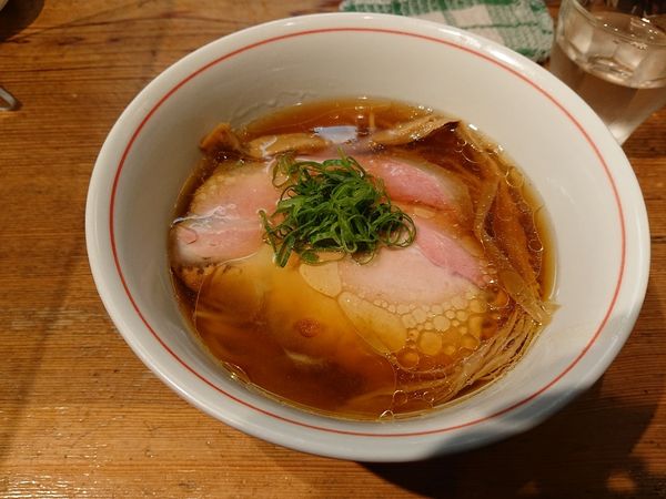 「醤油ラーメン」@ラーメン屋 トイ・ボックスの写真