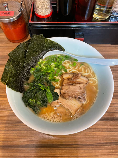 「ラーメン並 細麺(650円)」@みうら家 蒲田店の写真