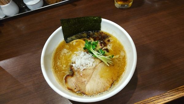 「濃厚中華そば」@自家製麺 まかないへきるの写真