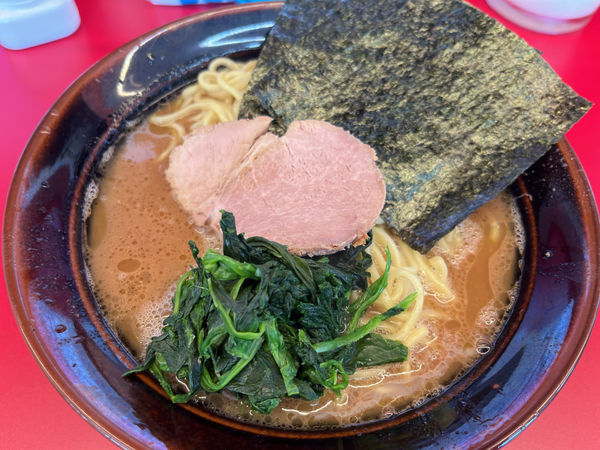 「中盛りラーメン」@家系ラーメン 佐々喜家の写真