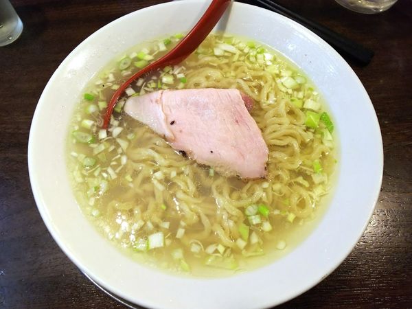 「ひまの蛤塩中華そば」@立ち呑み居酒屋 金町製麺の写真