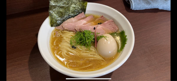 「上中華味玉白淡メジカ醤油」@メヂカそば 吟魚の写真