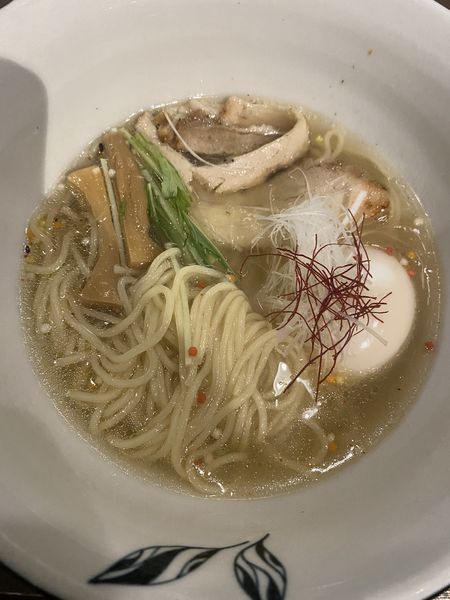 「鯛塩らぁ麺「寿」950 味玉110」@らぁ麺BAR 錦 iwamotoの写真