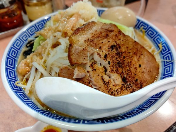 「炙り焼味噌二郎(並盛・200g)890円→500円」@豚骨醤油家系ラーメン 達磨堂の写真