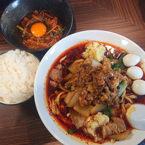 「辛いスタ満ソバ950円、ライス110円他」@元祖スタミナ満点らーめん すず鬼 熊谷うえちゃん店の写真