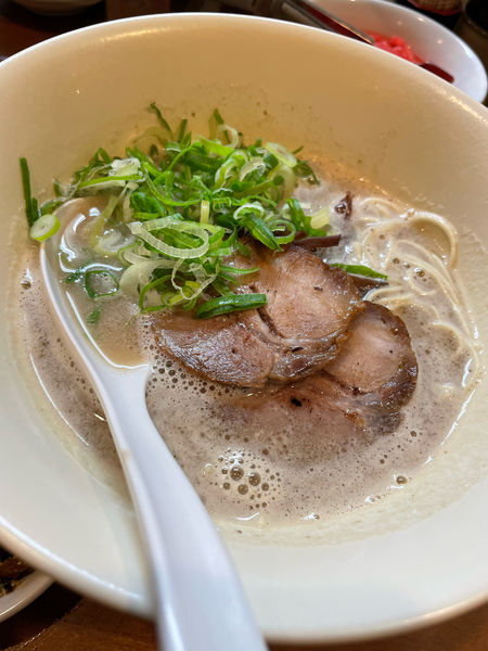 「博多豚骨らーめん」@幸心堂の写真