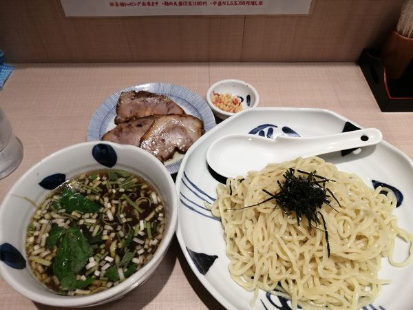 「ざるらーめん　ちゃーしゅう付1000円　焼き豚ご飯100円」@与ろゐ屋の写真