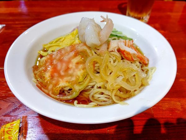 「冷やし中華(並盛)980円」@中国本場的料理 華龍飯店 高崎モントレー店の写真
