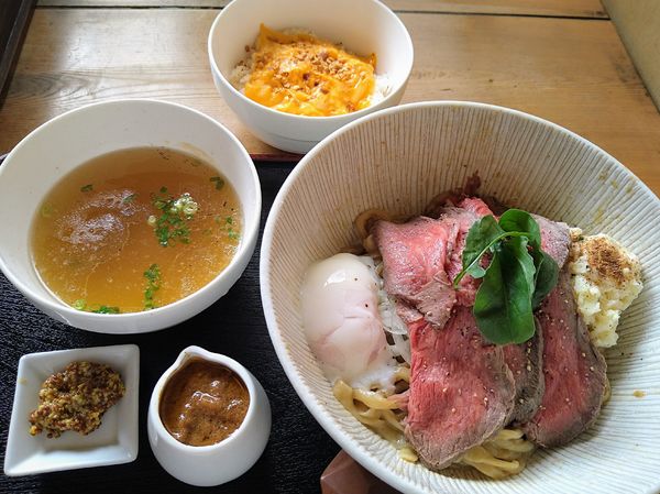 「【限定】ローフトビーフまぜそば（ライス・スープ付）￥1000」@和風らーめん 凪の写真