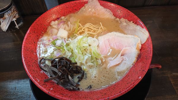 「濃厚豚そば（バリカタ）」@豚骨専科 田丸家の写真