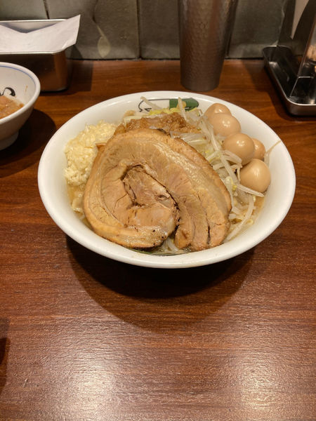 「雷そば　ウズラ　別皿アブラ」@ラーメン 雷 東京本丸店の写真