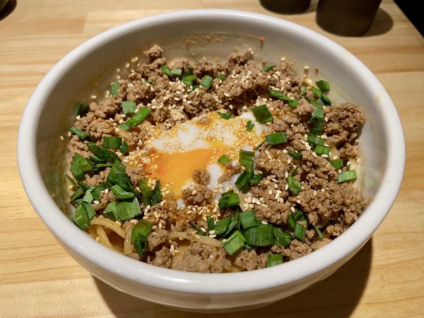 「冷やし担々麺 ＋ サービスライス ＋ もやし炒めおかわり自由」@花木流味噌 三鷹店の写真