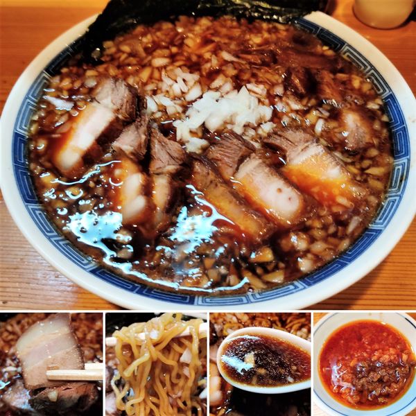 「チャーシュー麺＋特製ラー油＝1100円」@麺酒盗ざい八の写真