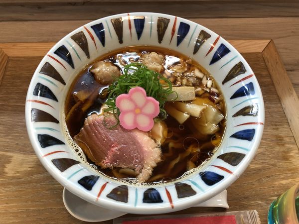 「淡麗わんたんえびそば」@えびそば 緋彩の写真