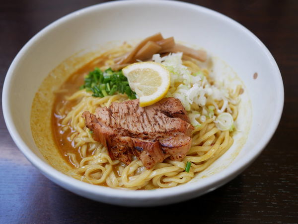 「カレーばんめん」@麺食堂 一真亭 南千住店の写真