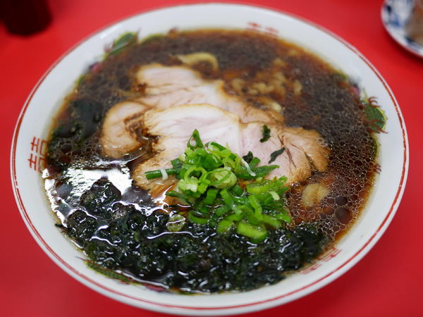 「中華そば 黒醤油 味濃いめ＋サービスあおさのり」@中華そば 竹千代の写真