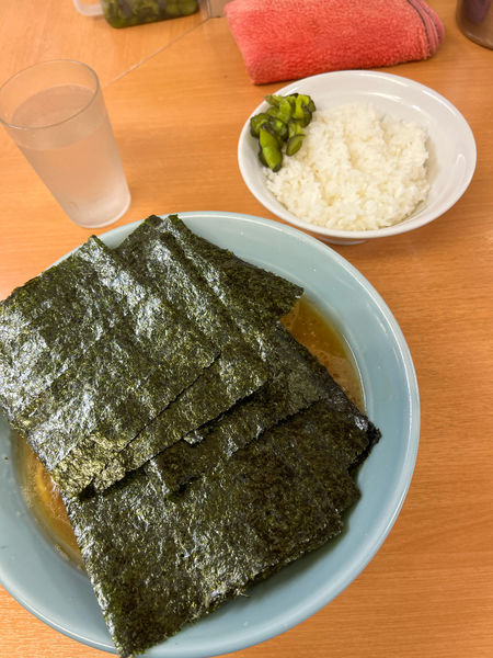 「ラーメン海苔増し硬め濃いめ、無料ライス中」@極楽汁麺 らすたの写真
