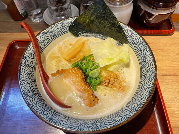 「濃熟鶏そば880円」@鶏そば かぐら屋の写真