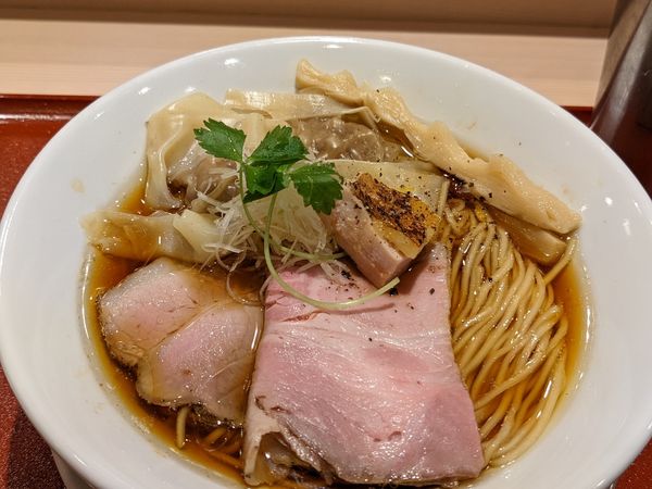 「醤油」@麦と麺助 新梅田中津店の写真