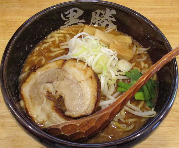 「味噌らーめん　950円」@味噌らーめん専門 黒勝の写真