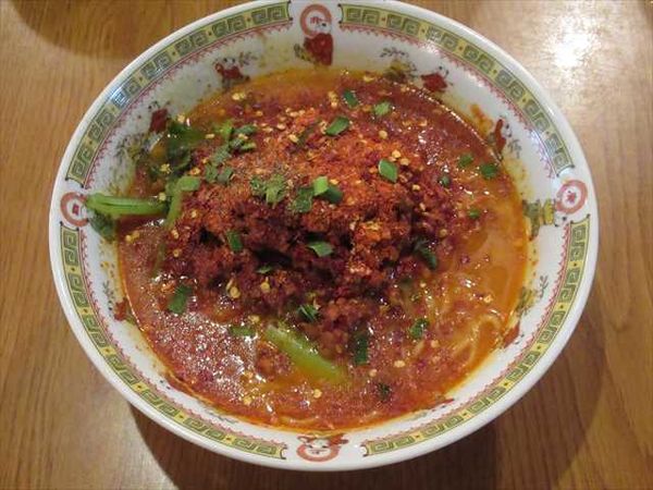 「赤壁担担麺（946円）」@京楽飯店の写真