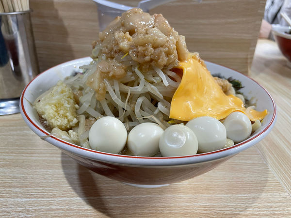 「ラーメン + チーズ + うずら5個」@夢を語れ 八王子の写真