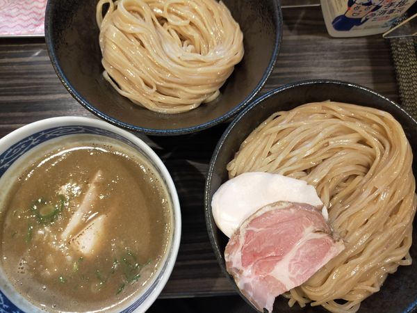 「重濃煮干しつけ麺 880円(大盛×2 200円)」@志奈そば 田なかの写真