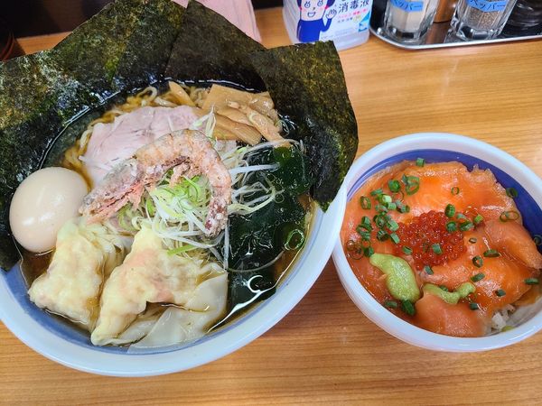 「タカエビ出汁中華そば」@中華そば 半ざわの写真