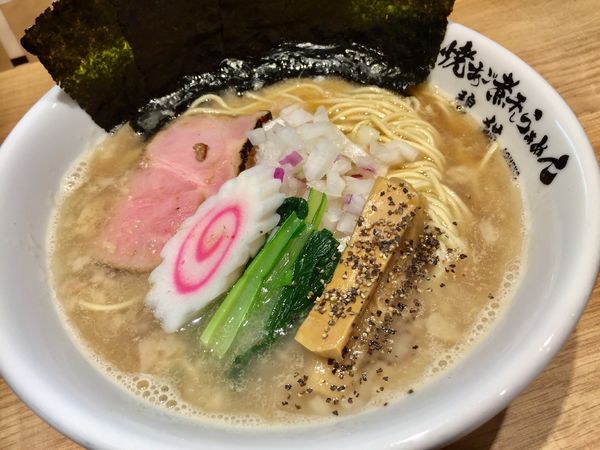 「【限定】背脂煮干し醤油ラーメン【930円】」@焼あご煮干しらぁめん 碧猫の写真