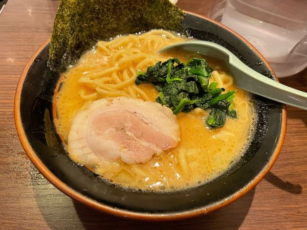 「ラーメンと高菜ごはん」@横浜家系ラーメン 百家の写真