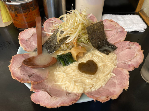 「ネギとろチャーシューメン(正油)  1100円」@壱発ラーメン 相模原店の写真