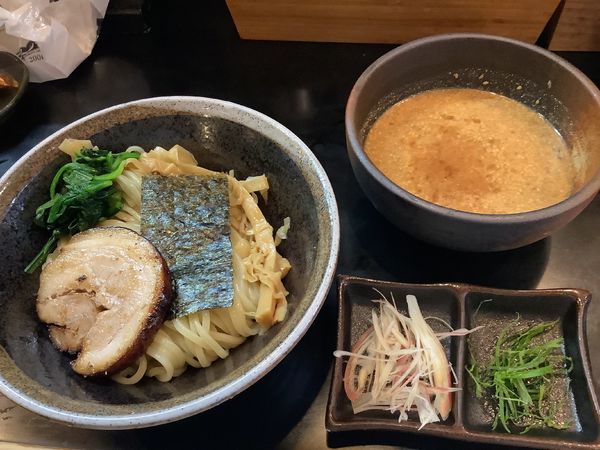 「冷汁つけ麺 880円」@らぁ麺家康 千城台店の写真