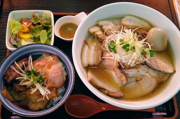 「Bセット（チャーシューふくらーめん＋ミニ炙りチャーシュー丼）」@麺屋ふくの写真