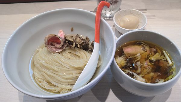「【夏限定】黒舞茸と近江黒鶏の昆布水つけ麺¥1200+生ビール」@柳麺 呉田-goden-の写真